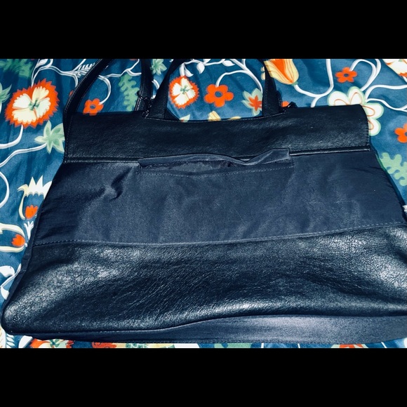 Keanu square flip top purse - Picture 6 of 7